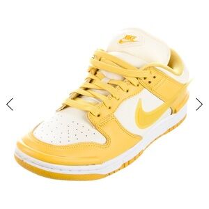 Nike Dunk Low Women’s Sneakers size 9